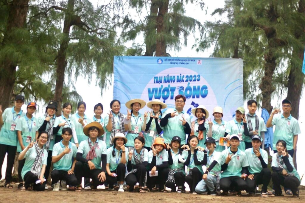 Đồng phục sinh viên