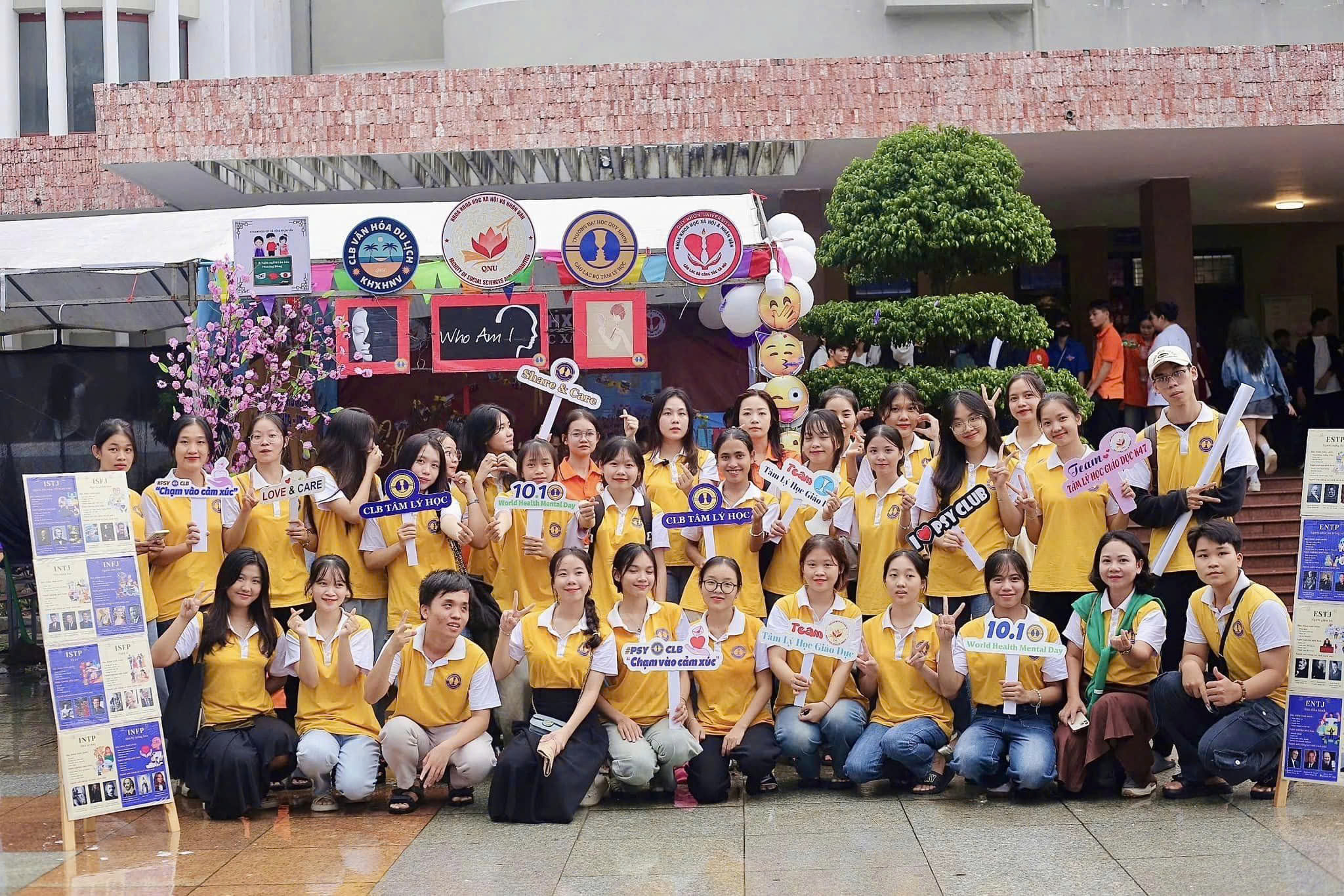 Đơn vị may đồng phục Quy Nhơn uy tín, chuyên nghiệp sẽ mang đến những sản phẩm chất lượng, đa dạng mẫu mã và kích thước phù hợp