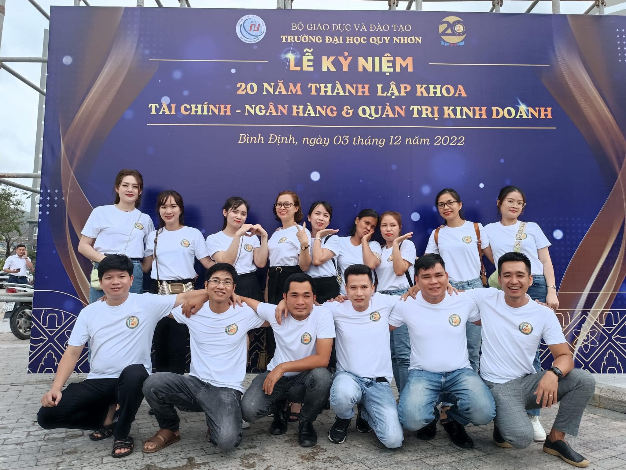 Đồng phục áo phông cho các cựu sinh viên về thăm trường